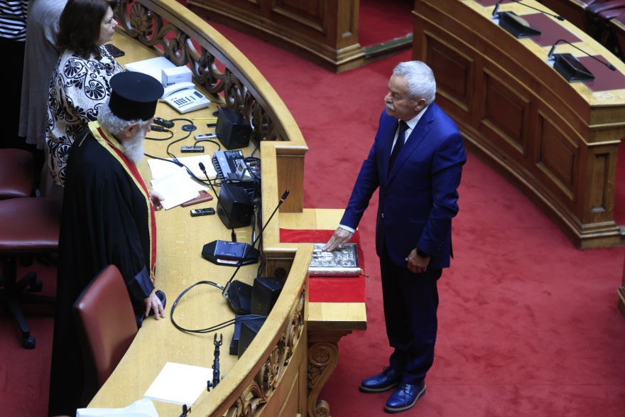 Ορκίστηκε βουλευτής ΝΔ ο Κώστας Κόλλιας, μετά την απώλεια του Νίκου Ταγαρά, δείτε εικόνες
