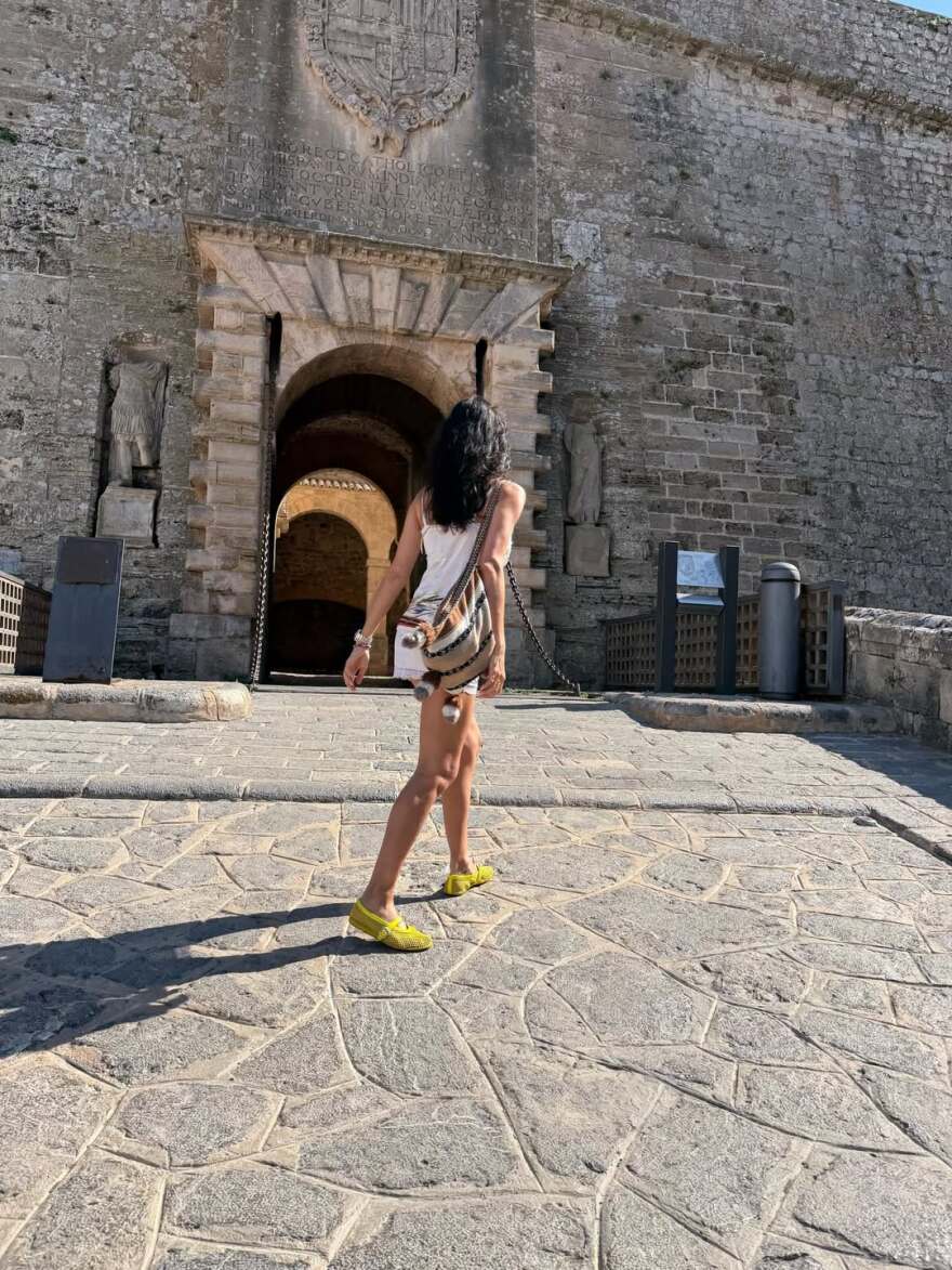 Ιρίνα Σάικ: Η απόδρασή της στην Ισπανία, δείτε φωτογραφίες
