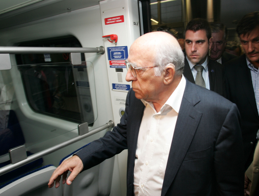 Γιώργος Σουφλιάς: Ο «Σαρακατσάνος» της Νέας Δημοκρατίας που δεν έγινε πρόεδρος -  Έφυγε ήσυχα στα 85 του ο τελευταίος «βαρόνος»
