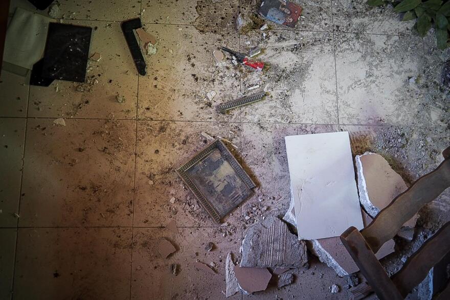 «Τρόμος, δεν πρόλαβα ούτε παπούτσια να βάλω»: Μαρτυρίες κατοίκων για τους σεισμούς στην Εύβοια