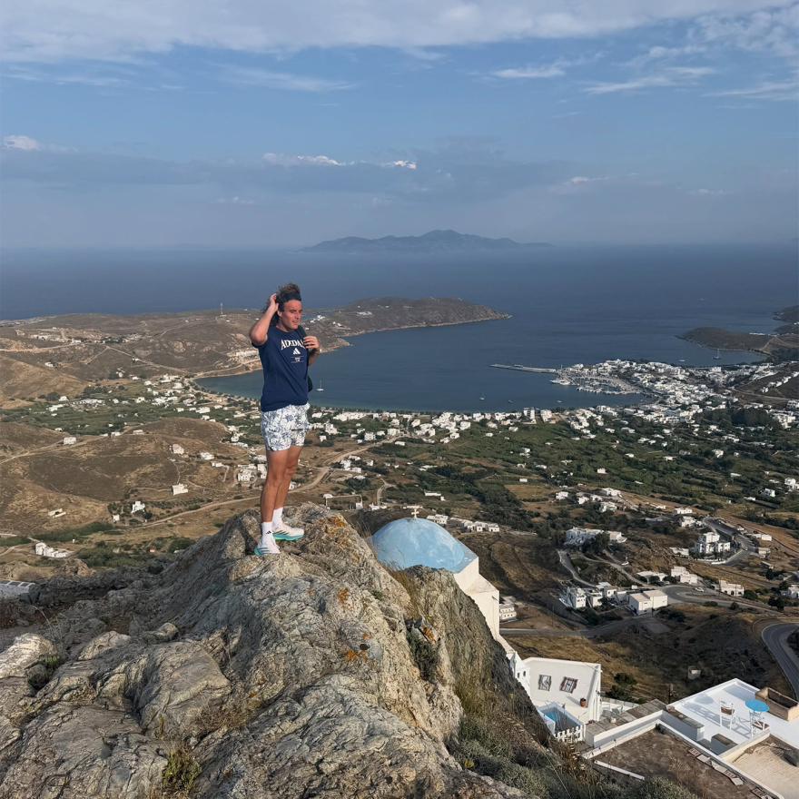 Ο Στέφανος Τσιτσιπάς στη Σέριφο με τη σύντροφό του, δείτε φωτογραφίες από τις διακοπές τους
