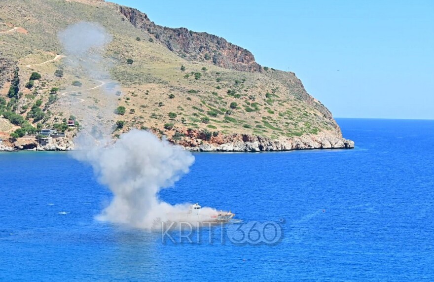 Στον βυθό του Αποκόρωνα το «Φολέγανδρος» για το καταδυτικό πάρκο της Κρήτης, δείτε βίντεο και φωτογραφίες