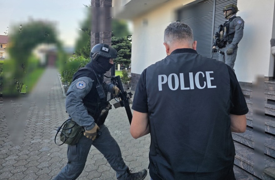 Χτύπημα της Europol σε πανευρωπαϊκό κύκλωμα ναρκωτικών στο Κόσοβο, πώς τους «έκαψαν» οι κρυπτογραφημένες συνομιλίες 
