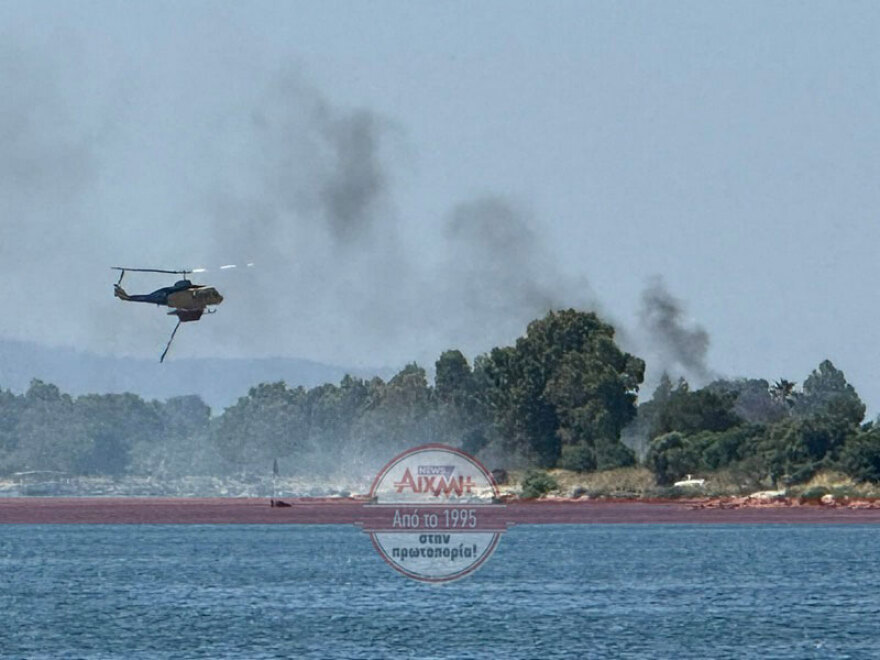 Οριοθετήθηκε η φωτιά στην Τουρλίδα Μεσολογγίου: Επιχείρησαν αεροσκάφη και ελικόπτερο της Πυροσβεστικής
