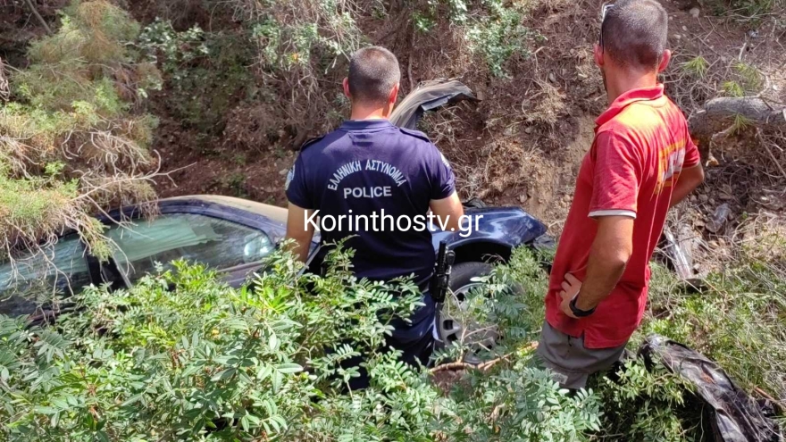 Αυτοκίνητο κατέληξε σε χαράδρα 25 μέτρων στις Κεχριές - Σώα η οδηγός