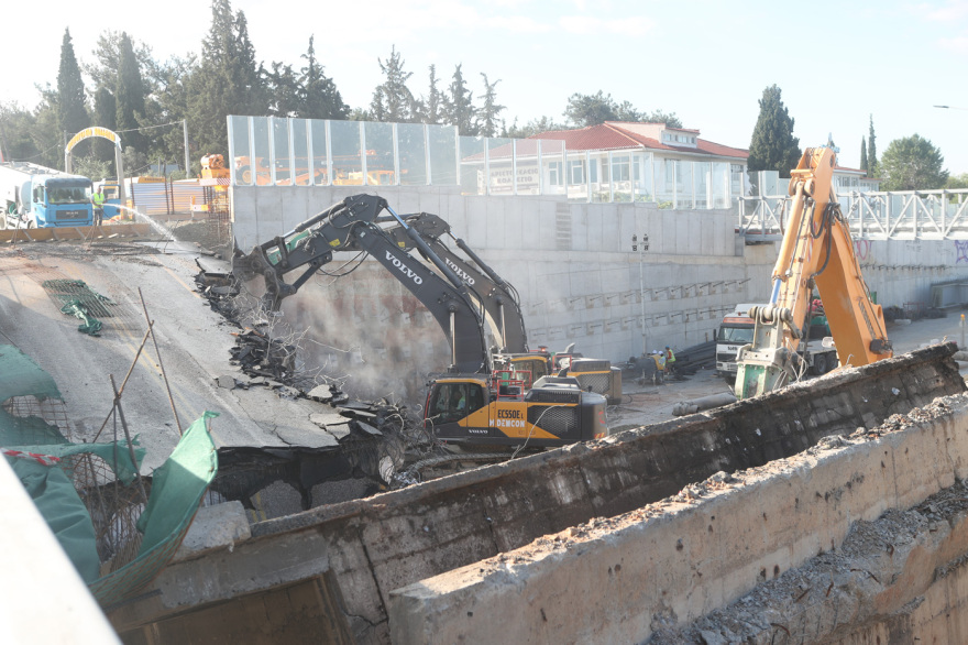 Θεσσαλονίκη: Σε εξέλιξη η κατεδάφιση της γέφυρας Πανοράματος λόγω Flyover, κυκλοφοριακές ρυθμίσεις στον Περιφερειακό