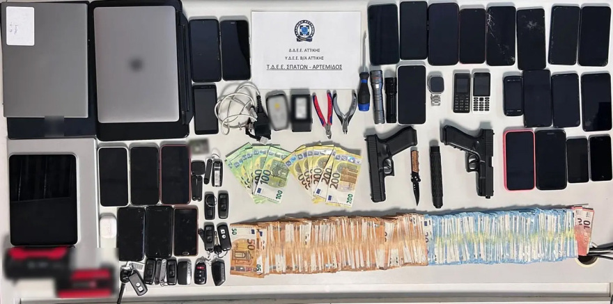 Πώς δρούσε το κύκλωμα που έκλεβε, παραποιούσε και μεταπωλούσε οχήματα στην Αττική -  Πάνω από 1 εκατ. ευρώ το κέρδος τους