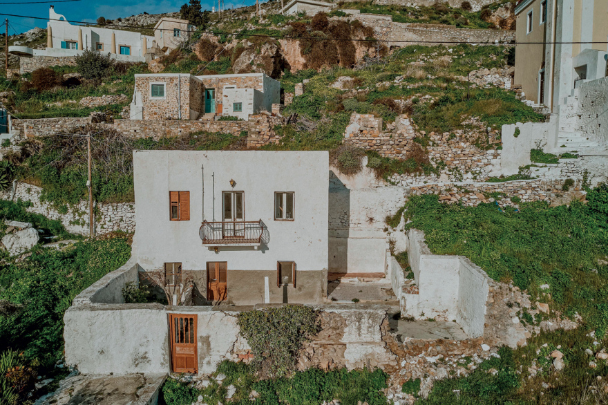 The Monk: Μια λυτρωτική απόδραση στη Λέρο 
