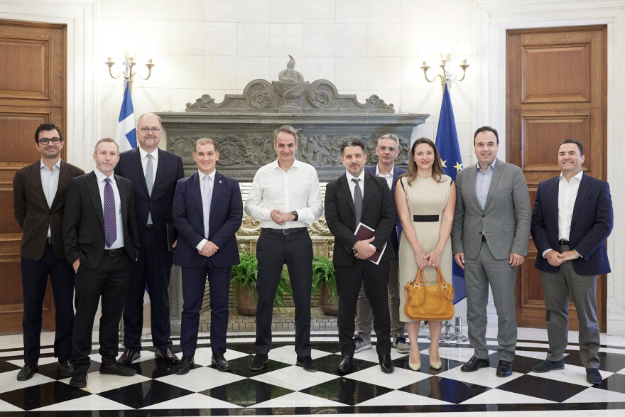 Συνάντηση Μητσοτάκη με τον Senior Vice President της Amazon-Συζήτησαν για τη νέα Local Zone 6 Συνάντηση Μητσοτάκη με τον Panay της Amazon: Τον Ιούλιο έρχεται η νέα Local Zone στην Αθήνα – Τι συζητήθηκε για επενδύσεις και ελληνική γλώσσα