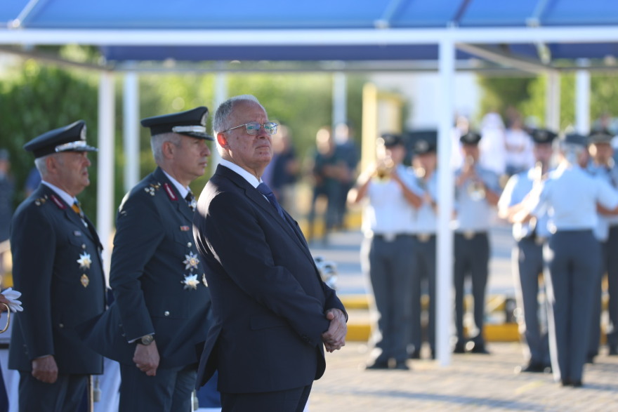 Ο Κωνσταντίνος Τασούλας απένειμε τα ξίφη στους νέους και στις νέες Υπαστυνόμους Β’
