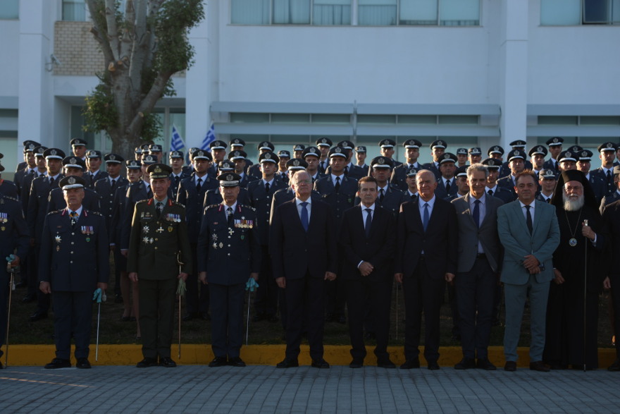 Ο Κωνσταντίνος Τασούλας απένειμε τα ξίφη στους νέους και στις νέες Υπαστυνόμους Β’