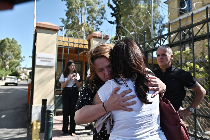 Ισόβια στον πρώτο κατηγορούμενο για τον θάνατο του 11χρονου Μάριου στο Μενίδι, ξέσπασε σε κλάματα η μητέρα του παιδιού