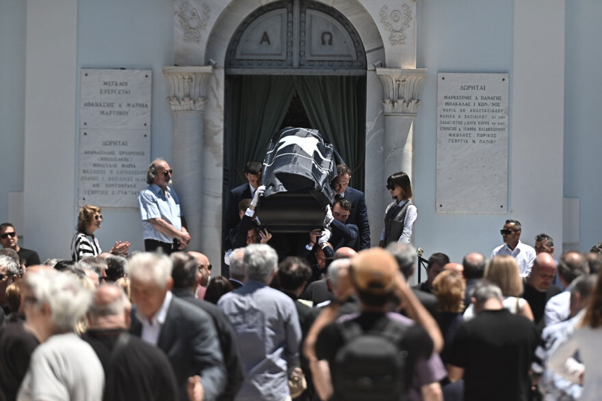 Το τελευταίο αντίο στον δημοσιογράφο Αντρέα Μαζαράκη, ποιοι έδωσαν το «παρών»
