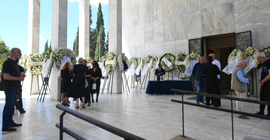 Το τελευταίο αντίο στον δημοσιογράφο Αντρέα Μαζαράκη, ποιοι δίνουν το «παρών»