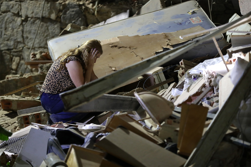 Τρόμος στη Βενεζουέλα από τον διπλό σεισμό 7,2 και 7,5 Ρίχτερ: Πολυκατοικίες κατέρρευσαν σαν χάρτινες, φόβοι για χιλιάδες νεκρούς