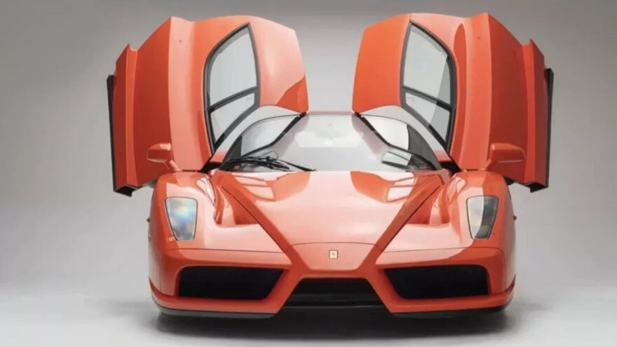 Η Ferrari Enzo δημιούργησε ρεκόρ στις online δημοπρασίες