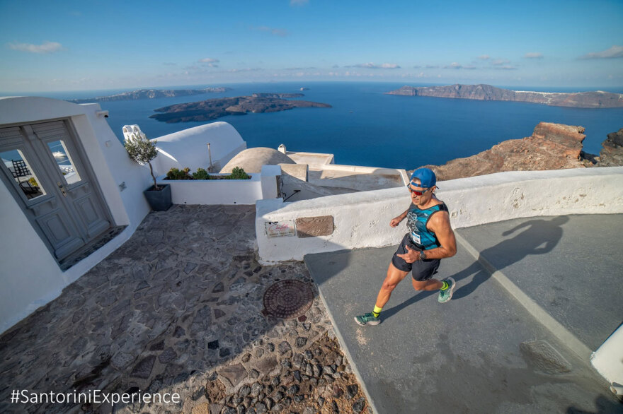Santorini Experience 2026, ο αγώνας που ξεκινά μέσα από το ηφαίστειο