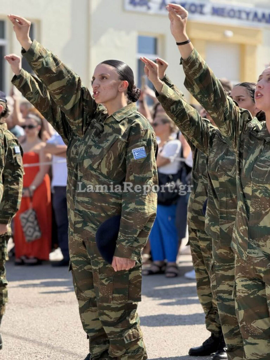 Ένοπλες Δυνάμεις: Ορκίστηκαν στη Λαμία οι πρώτες γυναίκες εθελόντριες στον Στρατό