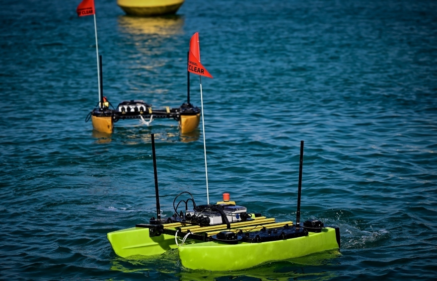 Η Ελλάδα επενδύει στα θαλάσσια drones: Πώς οι Ένοπλες Δυνάμεις χτίζουν οικοσύστημα με τεχνογνωσία MIT, το «μάθημα» της Λευκάδας