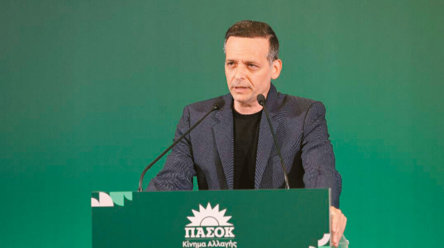 Ο Τσίπρας ρημάζει και από στελέχη το ΠΑΣΟΚ: Ποιοι πάνε, ποιοι ετοιμάζονται και ποιοι το σκέφτονται
