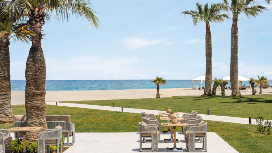 Creta Palace: Το πιο όμορφο ξενοδοχείο της Κρήτης ξανασυστήνεται στις ακτές του Ρεθύμνου