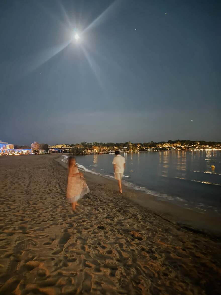 Οι φωτογραφίες της Κέιτ Χάντσον με τα παιδιά της από την Αθήνα: Τέλεια αρχή για το καλοκαίρι, έγραψε