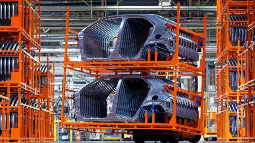 Στα άδυτα του εργοστασίου της Toyota στη Γαλλία
