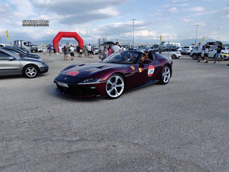 Πλημμύρισε με Ferrari το Ναύπλιο: 116 μοναδικά supercars μάγεψαν κατοίκους και επισκέπτες, δείτε εικόνες