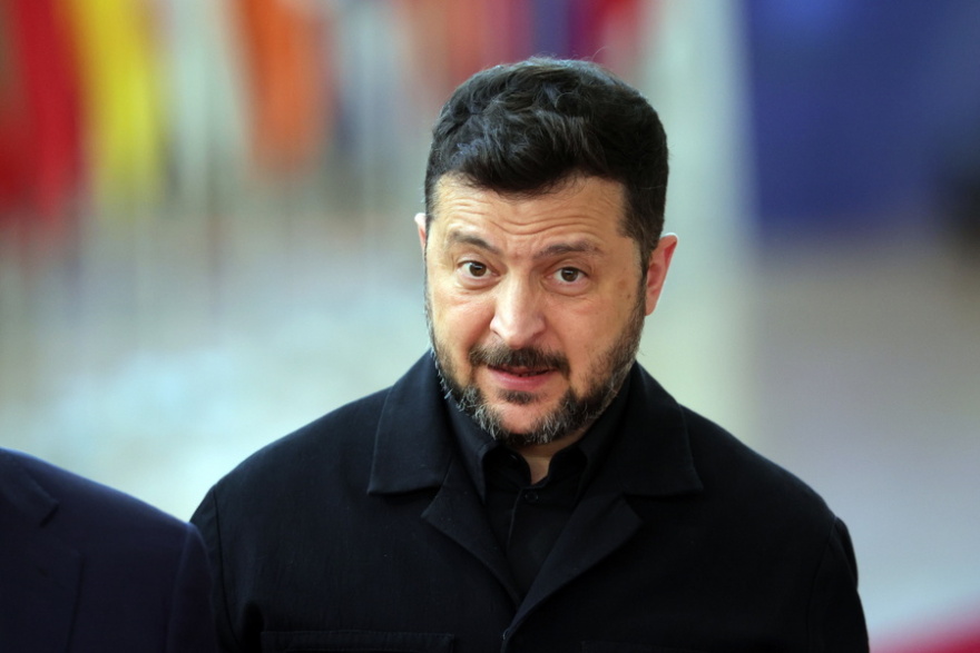 &Pi;&upsilon;&rho;&omicron;&beta;&omicron;&lambda;&iota;&sigma;&mu;&omicron;ί &sigma;&tau;&omicron; &Kappa;ί&epsilon;&beta;&omicron; &mu;&epsilon;&tau;&alpha;&xi;ύ &mu;&epsilon;&lambda;ώ&nu; &tau;&omega;&nu; &mu;&upsilon;&sigma;&tau;&iota;&kappa;ώ&nu; &upsilon;&pi;&eta;&rho;&epsilon;&sigma;&iota;ώ&nu; &tau;&eta;&sigmaf; &Omicron;&upsilon;&kappa;&rho;&alpha;&nu;ί&alpha;&sigmaf;: &laquo;&Pi;&alpha;ί&rho;&nu;&epsilon;&iota; &kappa;&epsilon;&phi;ά&lambda;&iota;&alpha;&raquo; &omicron; &Zeta;&epsilon;&lambda;έ&nu;&sigma;&kappa;&iota;