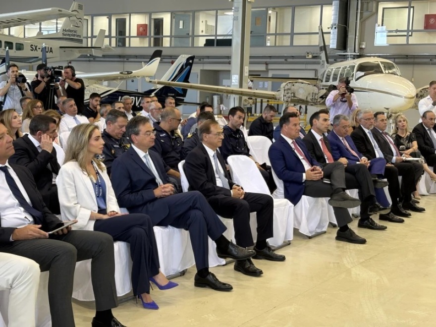Δωρεά δύο πλήρως εξοπλισμένων ελικοπτέρων στο ΕΚΑΒ από τις τέσσερις συστημικές τράπεζες