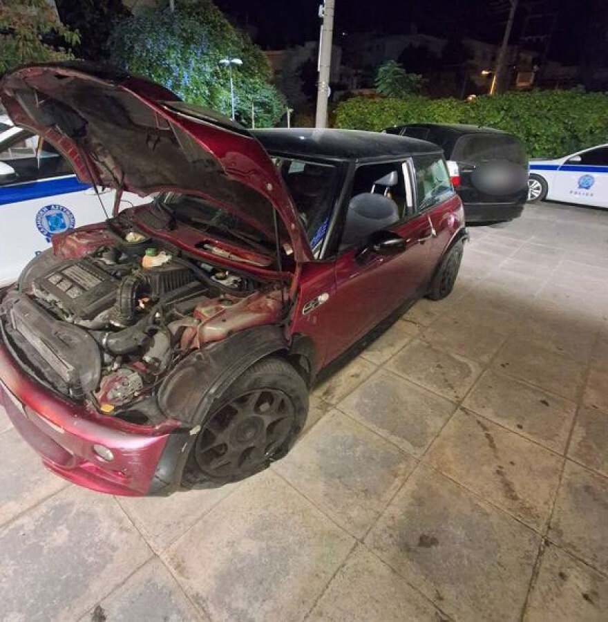 Αγία Παρασκευή: Καταδίωξη σε όχημα που κουβαλούσε πάνω από 61 κιλά κάνναβης
