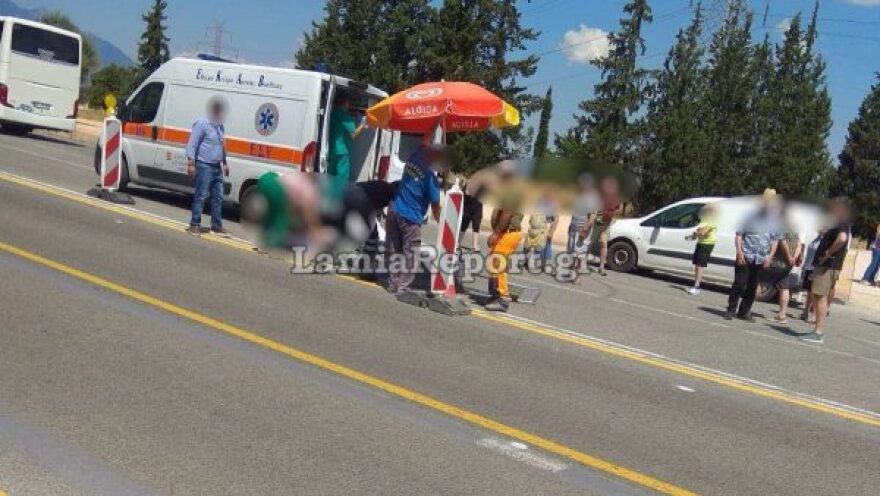 Σοβαρά τραυματισμένη Αμερικανίδα τουρίστρια μετά από παράσυρση από ΙΧ στις Θερμοπύλες