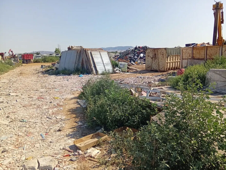 Παράνομη εταιρεία ανακύκλωσης λειτουργούσε στο Καλοχώρι της Θεσσαλονίκης, δείτε φωτογραφίες