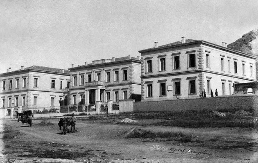Μακκάς και Παϊδούσης, οι δύο γιατροί που θεμελίωσαν την αιμοδοσία στην Ελλάδα - Τι ήταν τα «δώρα σωτηρίας»