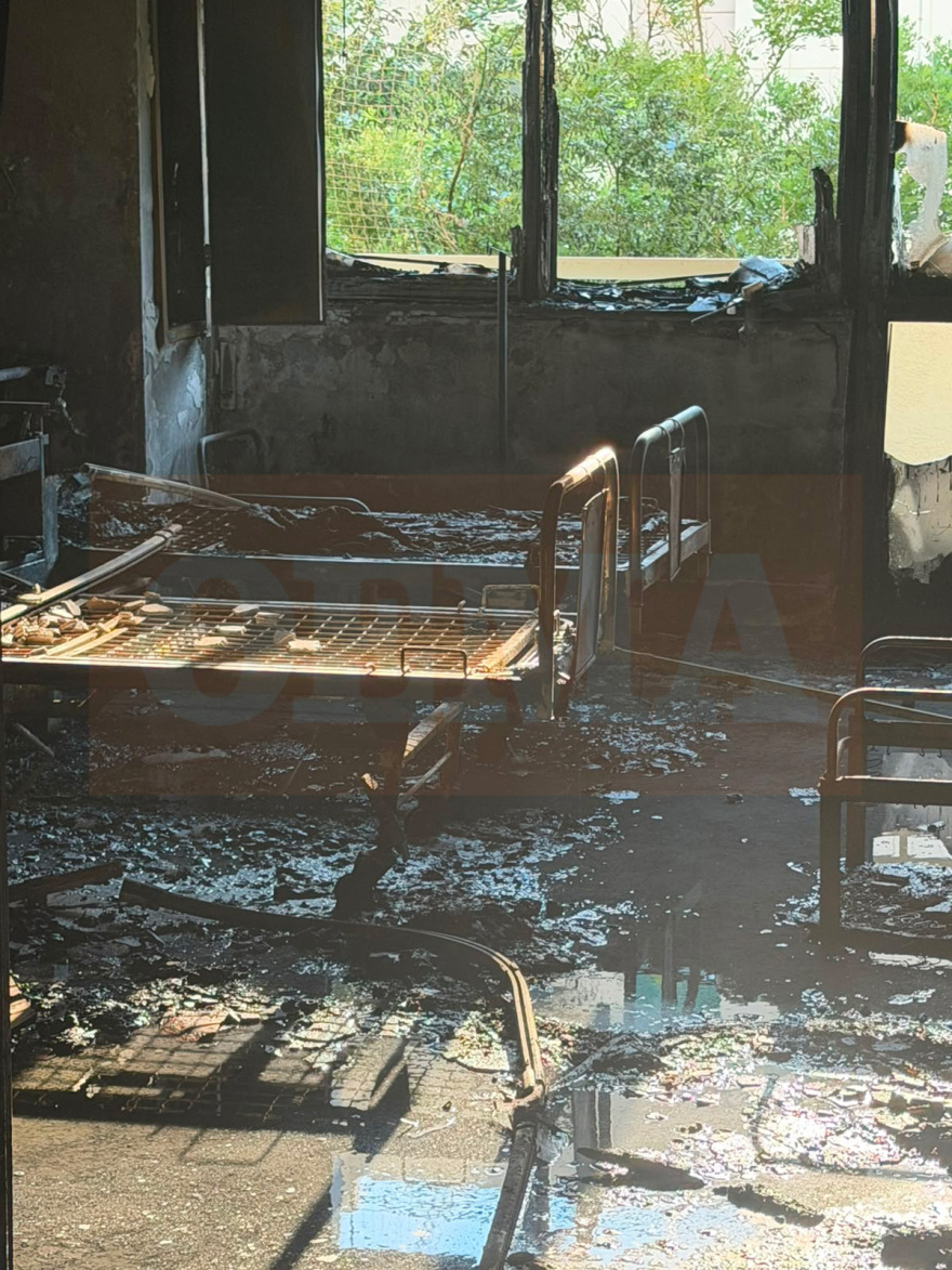 Καταστράφηκε κλινική στο Σισμανόγλειο μετά από φωτιά σε στρώμα, δείτε βίντεο με τις ζημιές - «Θα μπορούσε να κάψει το μισό νοσοκομείο» λέει ο Γεωργιάδης