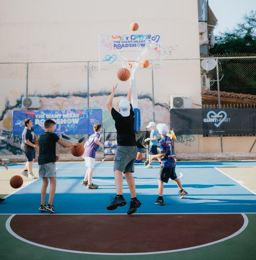 Giant Heart και THI Summer Youth Academy: Δημιουργώντας περισσότερες ευκαιρίες για τα παιδιά μέσα από τον αθλητισμό