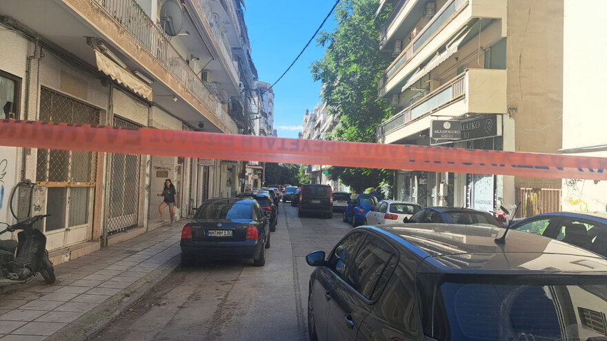 «Θέλουμε μια δίκαιη δίκη,  δεν θέλουμε να καεί η Θεσσαλονίκη»: Το μήνυμα της Αφροδίτης Νέστορα για τις συλλήψεις μετά τη δολοφονία της μητέρας της