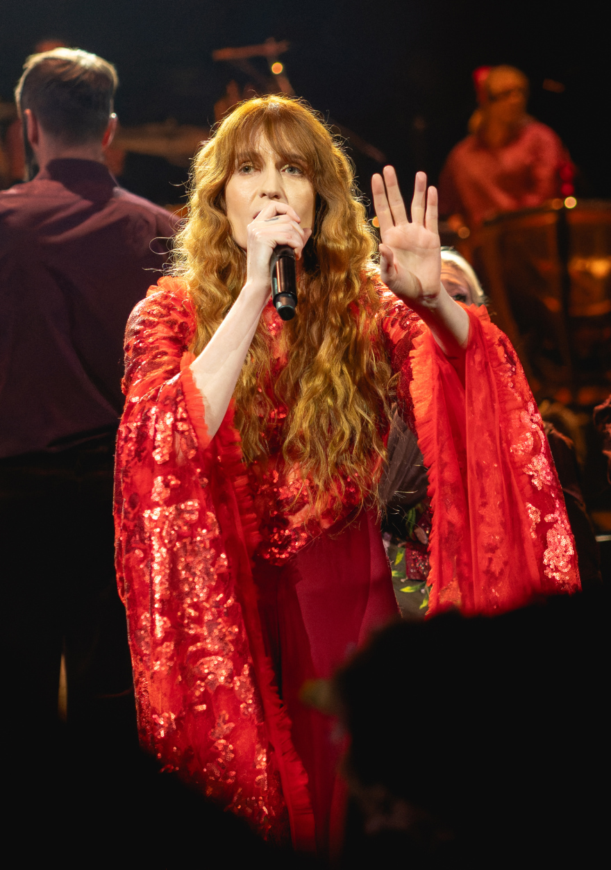 Συναυλιακός πυρετός: Florence & The Machine και Cure έρχονται να «πλημμυρίσουν» το ΟΑΚΑ με τις μουσικές τους
