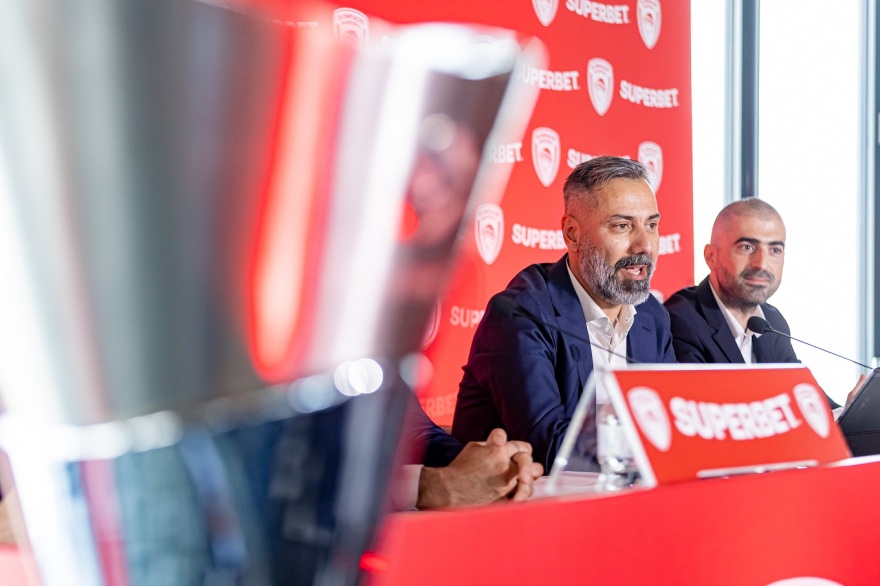 Ολυμπιακός και Superbet εγκαινίασαν τη νέα τους συνεργασία μέχρι το 2032
