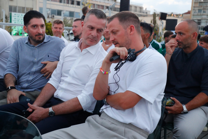Παναθηναϊκός: Αυτές είναι οι νέες φανέλες του «τριφυλλιού», παρουσιάστηκαν σε εκδήλωση στο Δημαρχείο Αθηνών, βίντεο και φωτογραφίες