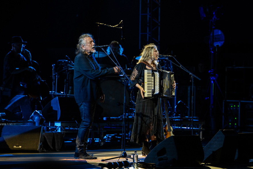 Ο Ρόμπερτ Πλαντ, θρύλος των Led Zeppelin στο protothema: «Μου λείψατε πολύ»
