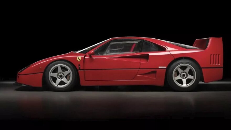 Μία ξεχωριστή Ferrari F40 βρήκε νέο κάτοχο