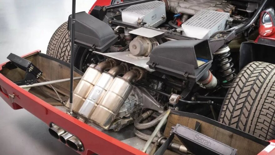 Μία ξεχωριστή Ferrari F40 βρήκε νέο κάτοχο