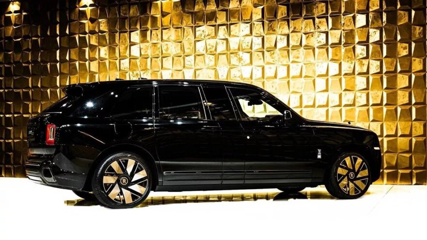 Μια Rolls Royce Cullinan για ολιγάρχες