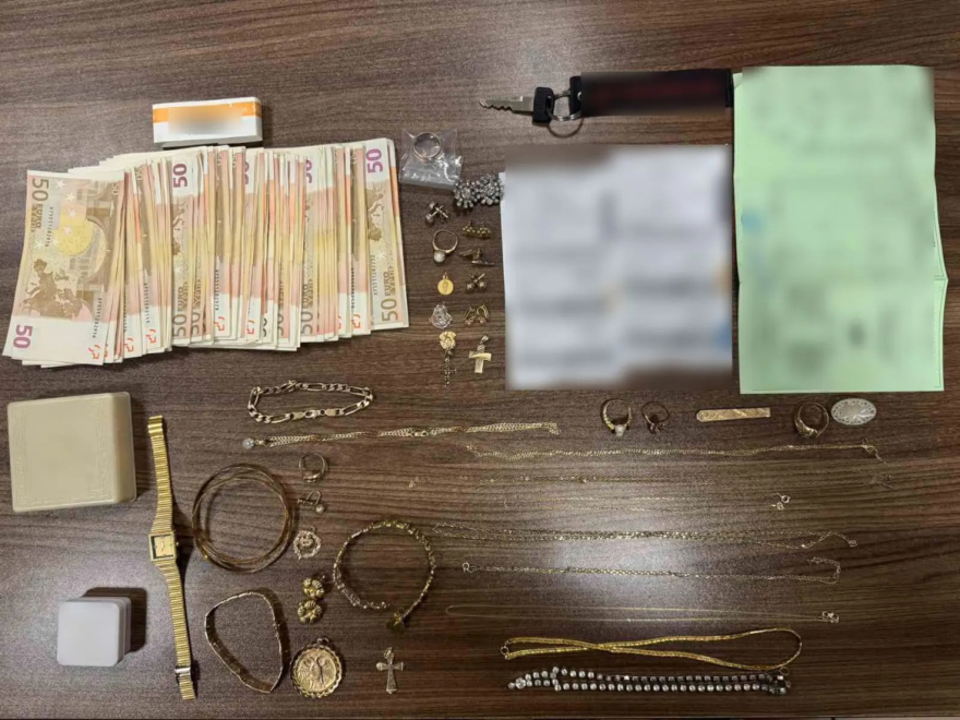 Συνελήφθη 16χρονος στη Χίο για συμμετοχή σε κύκλωμα απατών
