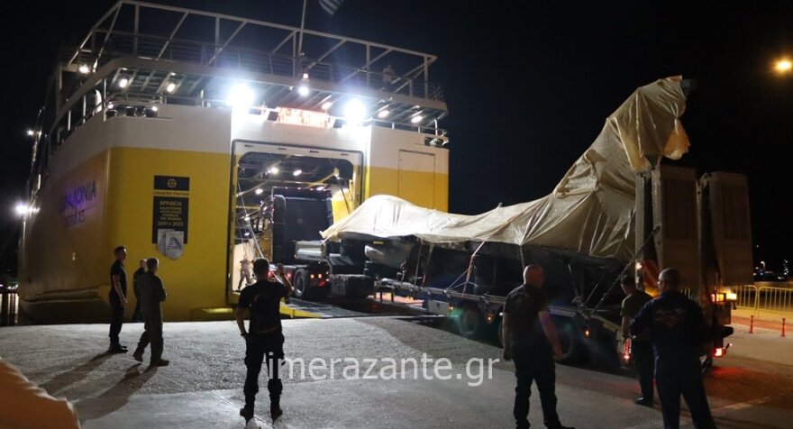 Μεταφέρθηκε με πλοίο το F-16 που έκανε αναγκαστική προσγείωση στο αεροδρόμιο Ζακύνθου, δείτε βίντεο και φωτογραφίες
