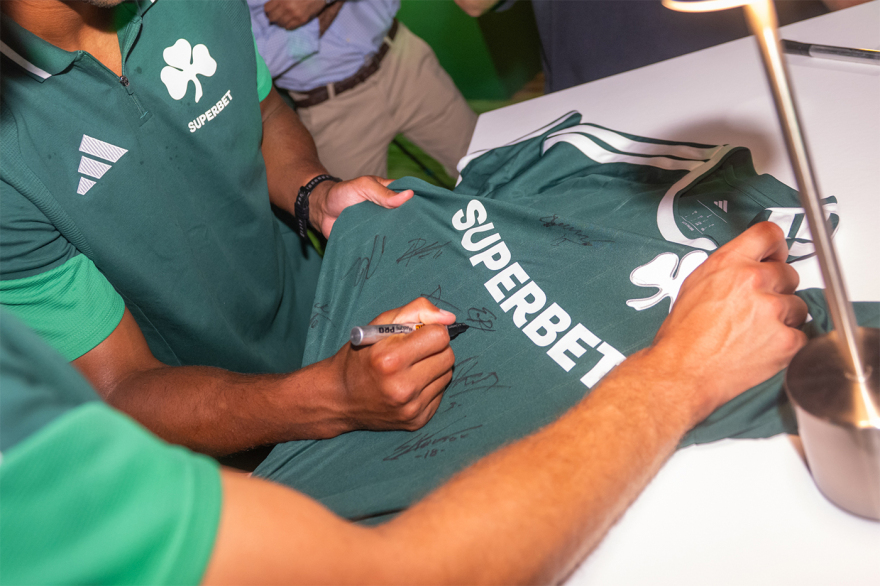 Ο Παναθηναϊκός και η Superbet παρουσίασαν τη νέα εποχή του Τριφυλλιού