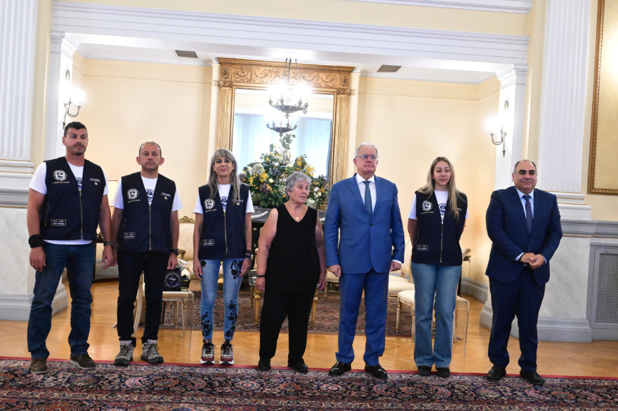 Στην Ακρόπολη οι Κύπριοι μοτοσυκλετιστές της «Πρωτοβουλίας Μνήμης Ισαάκ-Σολωμού», δείτε φωτογραφίες