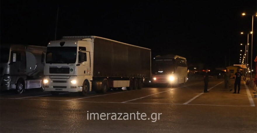 Μεταφέρθηκε με πλοίο το F-16 που έκανε αναγκαστική προσγείωση στο αεροδρόμιο Ζακύνθου, δείτε βίντεο και φωτογραφίες
