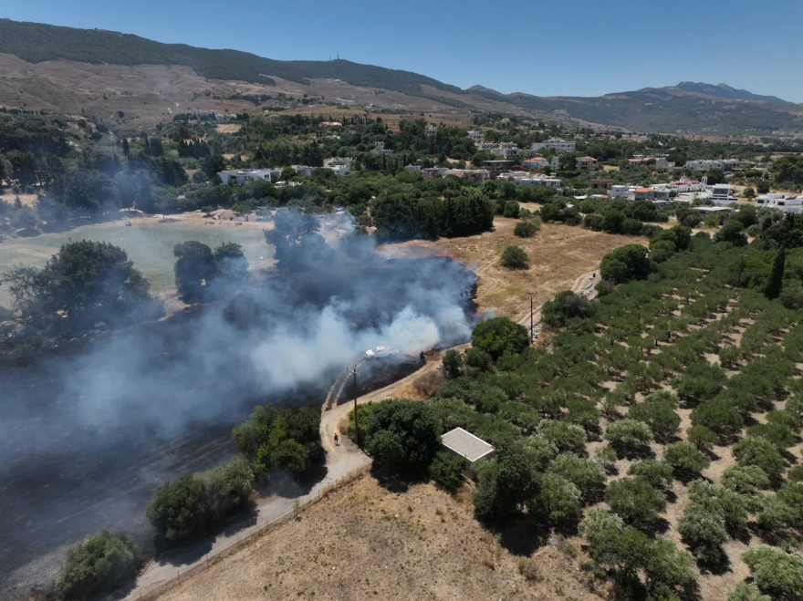 Υπό έλεγχο η φωτιά σε χαμηλή βλάστηση στην Κω
